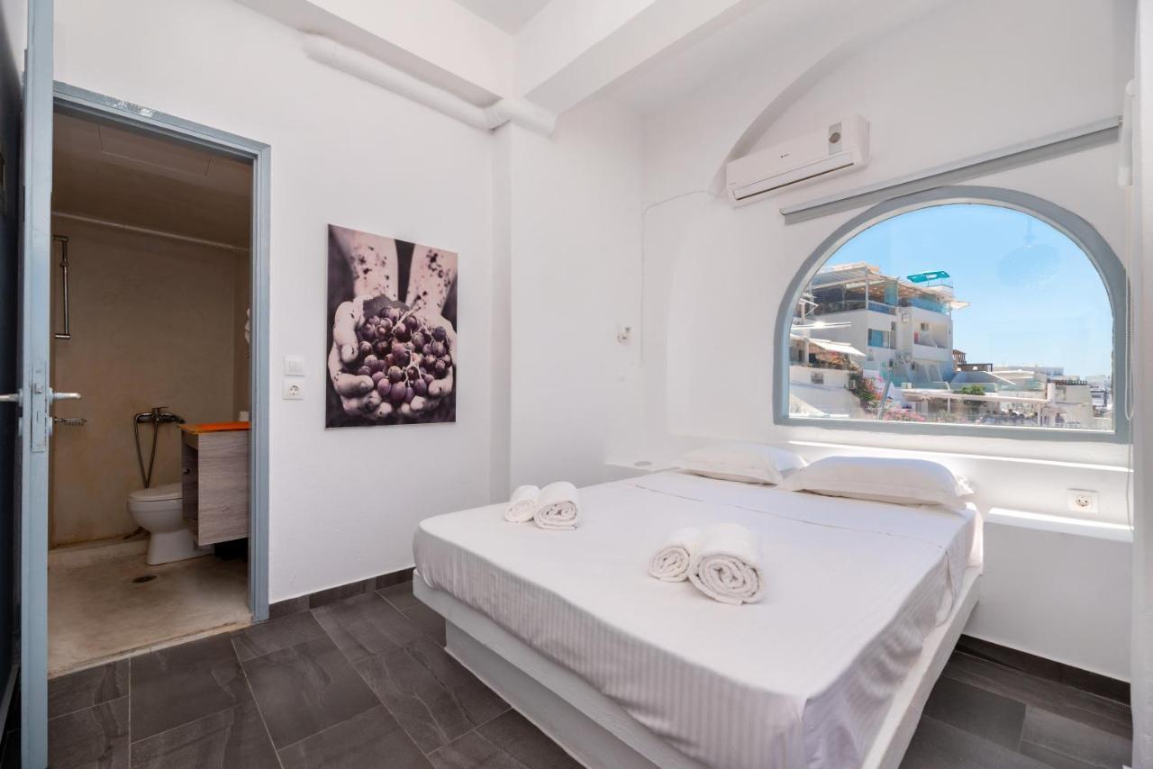 Katris Apartments Fira  Exterior photo